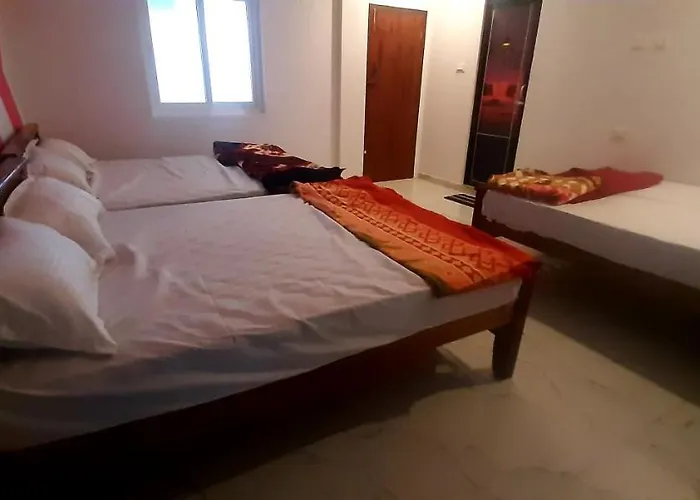 Royal Grand Homestay & Resort