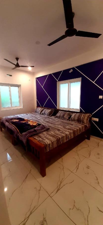 Royal Grand & Homestay