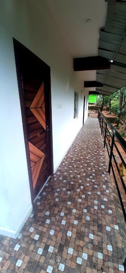 Royal Grand & Homestay