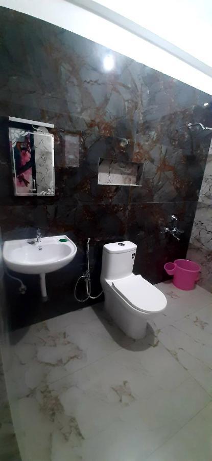 Homestay Royal Grand & Valparai